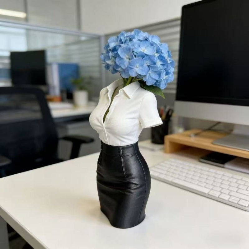 3D Printing Vase - 3D Printed boys Creative Office Desk